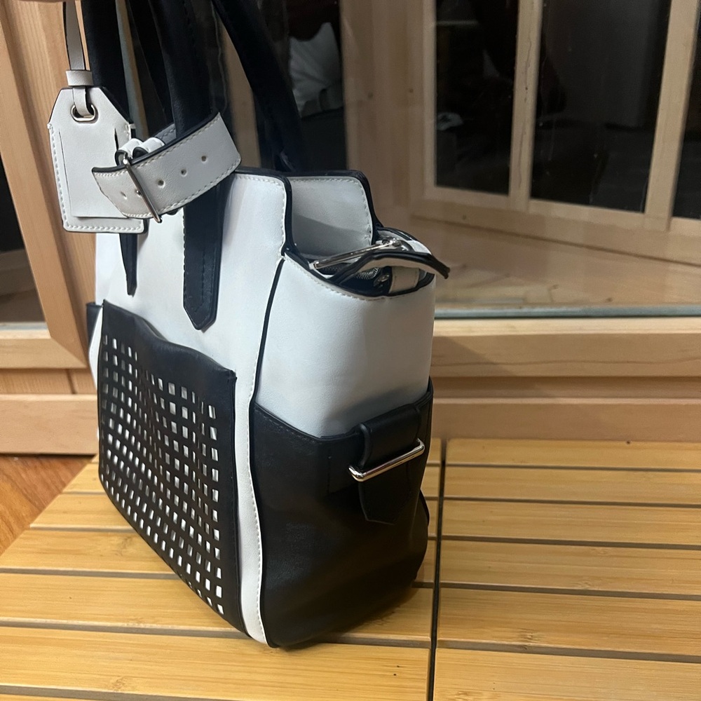 Reed Krackoff Atlantique perforated black and white Handbag - Picture 4 of 14